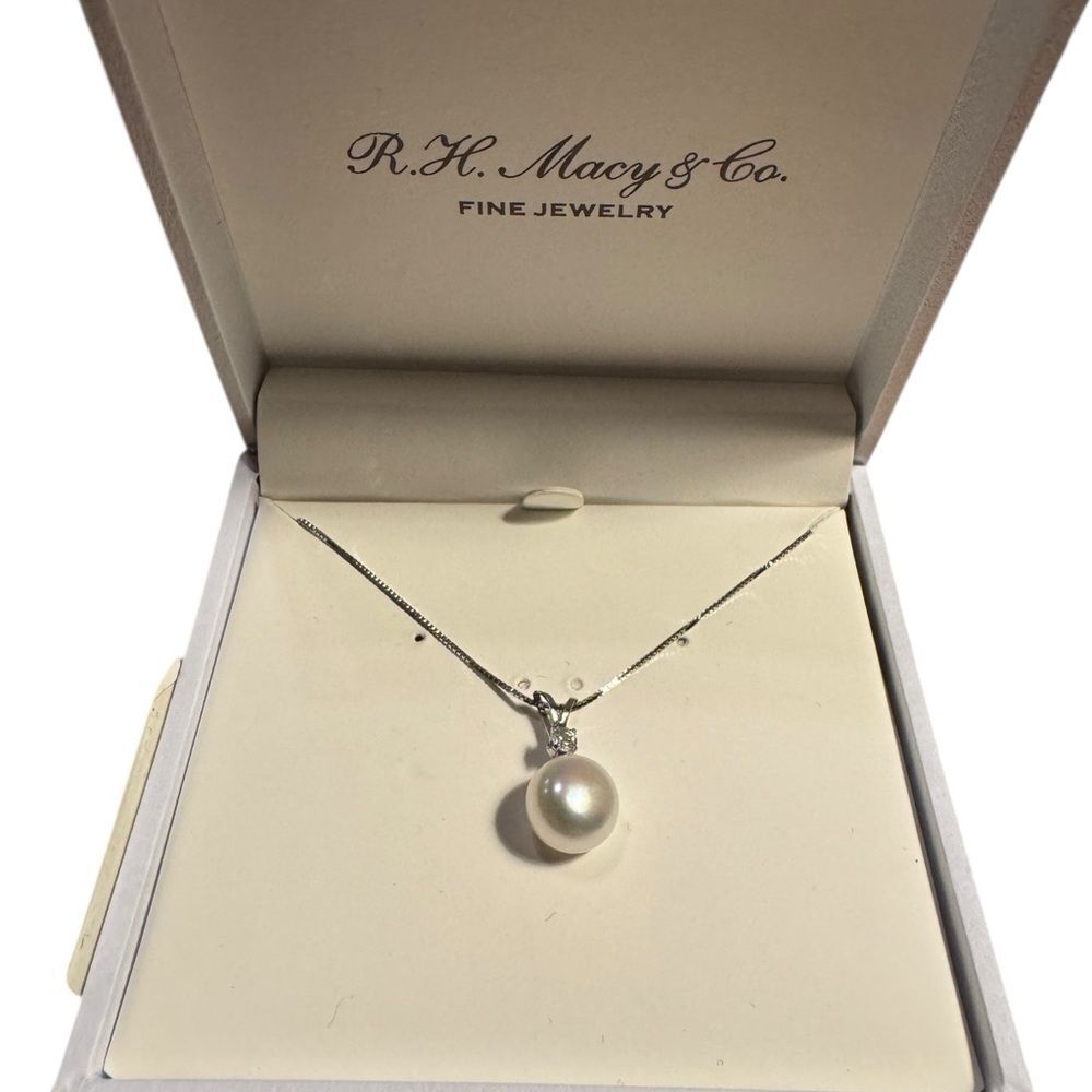 Sterling Silver White Cultured Pearl (8-9mm) & White Topaz Accent Necklace